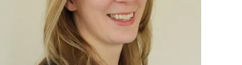 Dr Bronwen Connolly Dr Bronwen Connolly